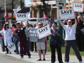 A rally took place to save the ER and ICU at Seven Oaks Hospital in Winnipeg.
Tuesday, June 18/2019 Winnipeg Sun/Chris Procaylo
