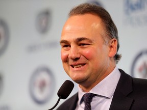 former Jets great 
Dale Hawerchuk is battling stomach cancer. (THE CANADIAN PRESS FILE)