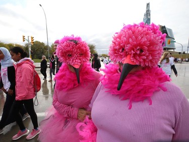 Participants cross Waterfront Drive at Pioneer Avenue on their way back to Shaw Park during the 28th annual Run for the Cure event for the Canadian Cancer Society in Winnipeg on Sun., Oct. 6, 2019. Kevin King/Winnipeg Sun/Postmedia Network