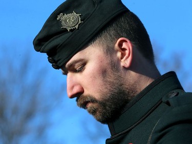 The guard stands by during the Royal Winnipeg Rifles Association Remembrance Day Service at Vimy Memorial Park in Winnipeg on Mon., Nov. 11, 2019. Kevin King/Winnipeg Sun/Postmedia Network