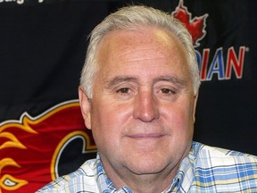 The late Wayne Fleming, former player and coach of the University of Manitoba Bisons men's hockey team, has entered the Canada West Hall of Fame.