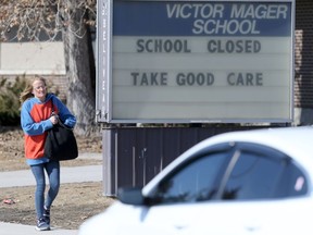 Manitoba schools have been closed as efforts continue to slow the spread of Covid-19, people are asked to not permit children to use play structures.   Tuesday, March 31, 2020. Chris Procaylo/Winnipeg Sun