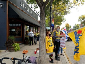 Members of the United Food and Commercial Workers Local 832 picket in front of Stella's on Sherbrook Street in Winnipeg on Monday, Sept. 21, 2020.