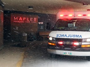 An ambulance arrives at the Maples Long Term Care Home on Mandalay Drive in Winnipeg on Mon., Oct. 26, 2020. Kevin King/Winnipeg Sun/Postmedia Network