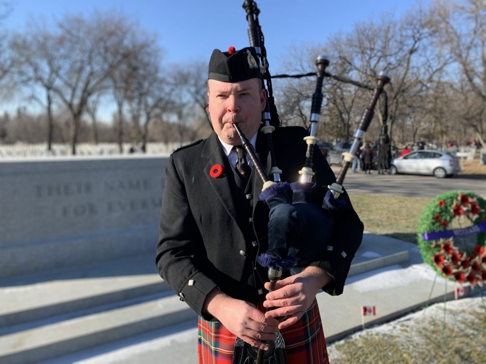 What stores are open on remembrance day in winnipeg