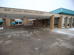 Park Manor personal care home in Winnipeg, during the Covid-19 pandemic. Saturday, Nov. 28, 2020.