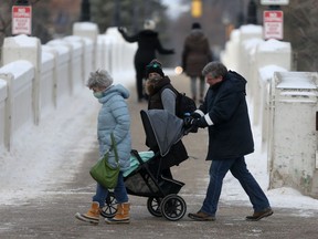 People walking through Assiniboine Park, in Winnipeg.  Wednesday, Dec. 16, 2020.
Chris Procaylo/Winnipeg Sun