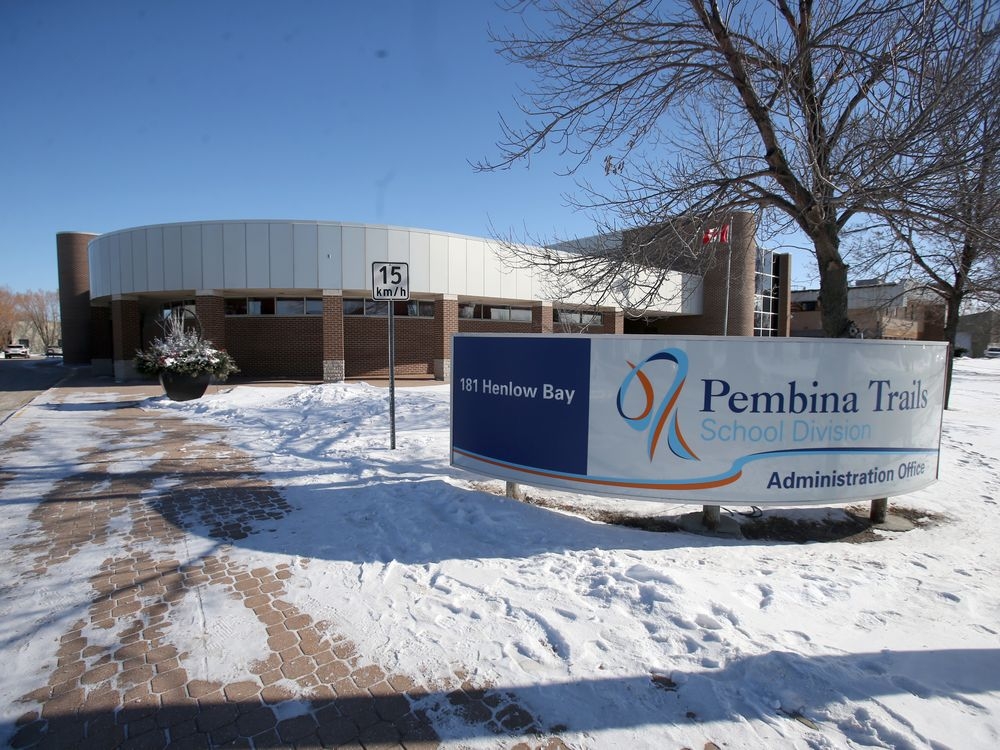 Two more Winnipeg schools head to remote learning Winnipeg Sun