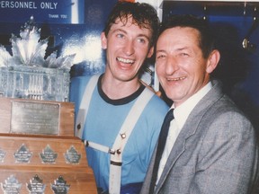 Wayne Gretzky celebrates with dad Walter as the Conn Smythe Trophy winner