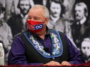 Manitoba Metis Federation President David Chartrand, seen here at Tuesday’s signing of the Manitoba Métis Self-Government Recognition and Implementation Agreement in Winnipeg, is now speaking out in defense of the agreement after it was criticized by the Assembly of Manitoba Chiefs.  Winnipeg Sun/Chris Procaylo/stf