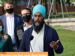 Federal NDP leader Jagmeet Singh made a campaign pit-stop in Winnipeg's North End on Thursday morning to announce help for first-time homebuyers if his party forms the next government.  James Snell/Winnipeg Sun