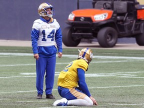 Placekicker Sergio Castillo eyes the uprights during Winnipeg Blue Bombers practice on Tuesday, Nov. 2, 2021.