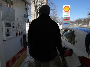 Gas prices spiked in Winnipeg on Thurs., March 3, 2022.  KEVIN KING/Winnipeg Sun/Postmedia Network