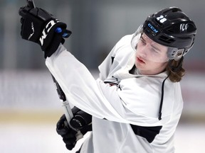 Conor Geekie scored three goals for the Winnipeg ICE in a 5-2 Western Hockey League playoff victory on Saturday night to grab a 3-2 lead in the best-of-seven Eastern Conference semifinal series.