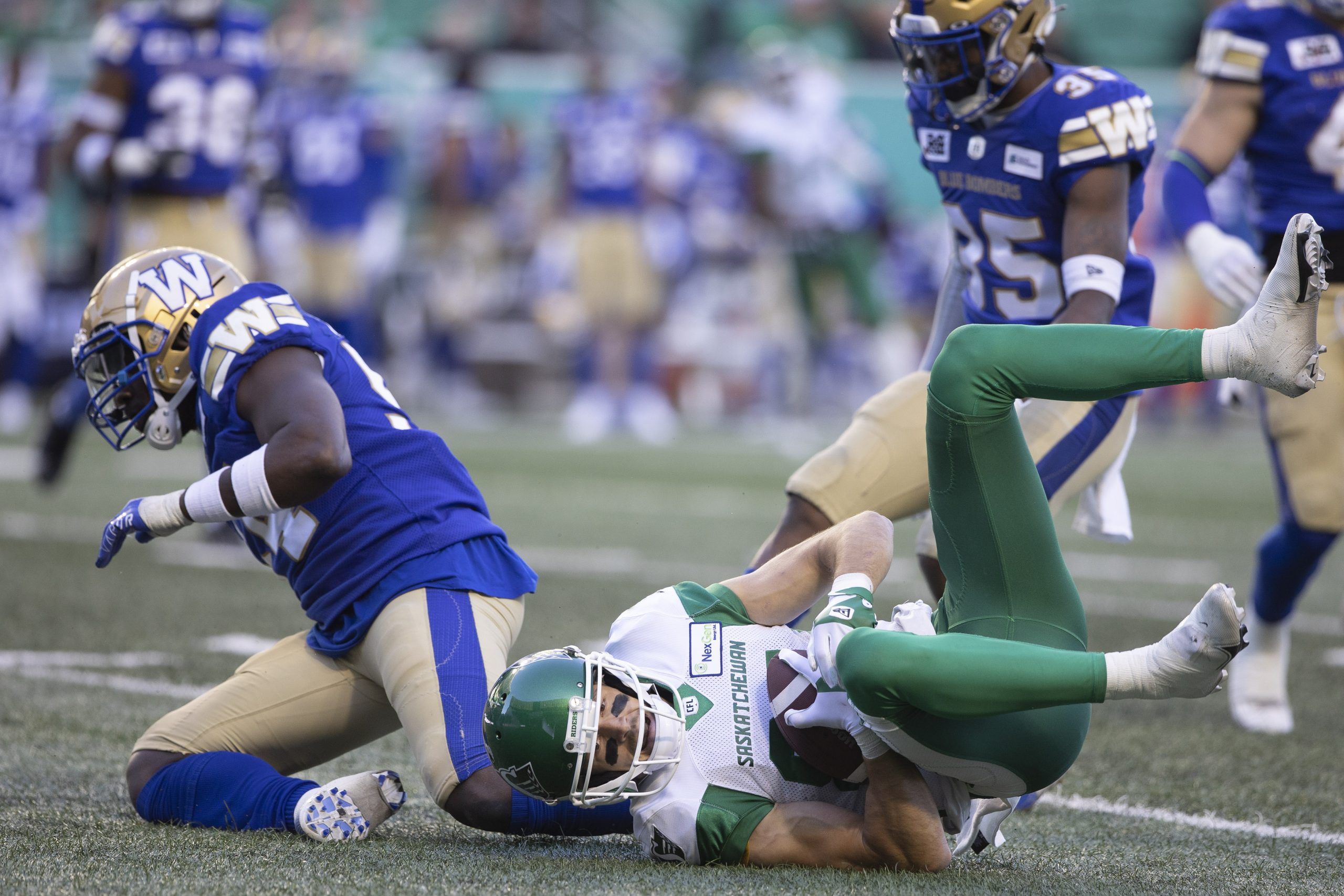 Early touchdown the difference as Bombers shock Riders and head to Grey Cup