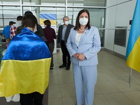 Manitoba Premier Heather Stefanson has tested positive for COVID-19. Manitoba Premier Heather Stefanson greets Ukrainian nationals on the first charter to land in at the Richardson International Airport, in Winnipeg, Monday, May 23, 2022.