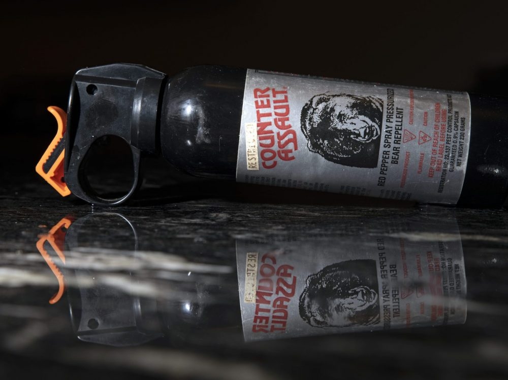 Off duty officer acts as peacemaker, gets bearsprayed for his effort