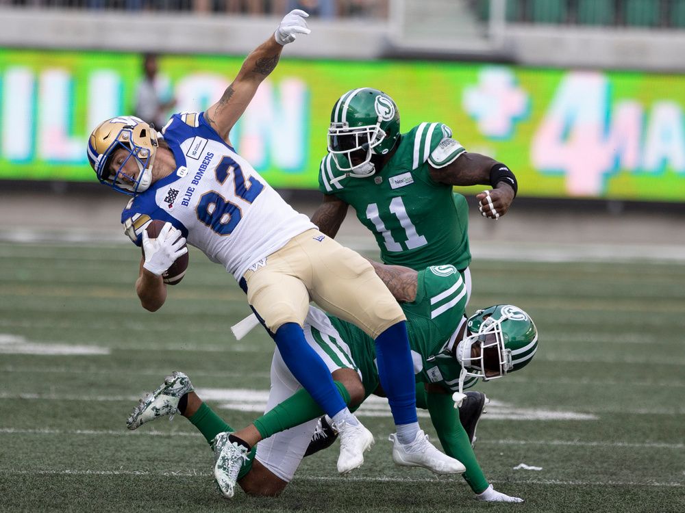 Winnipeg Blue Bombers hold off Saskatchewan Roughriders in West final