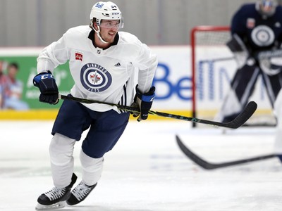 Former U-M standout, Winnipeg's Kyle Connor plays well in trip home