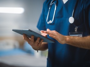 As part of its 14th annual Red Tape Awareness Week, the Canadian Federation of Independent Business released Patients before Paperwork on Monday, a report showing that Canadian doctors collectively spend around 18.5 million hours on unnecessary paperwork and administrative tasks each year, the equivalent of 55.6 million patient visits annually.