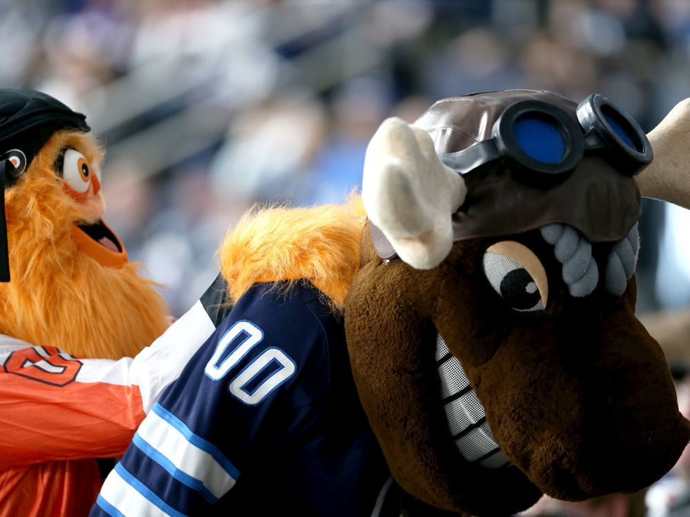 Jets' Mick E. Moose draws raves in fan mascot poll