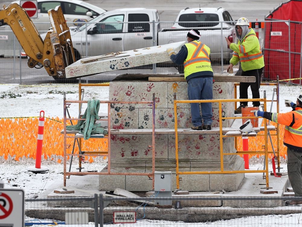 Message from 1921 found under former statue at Manitoba legislature