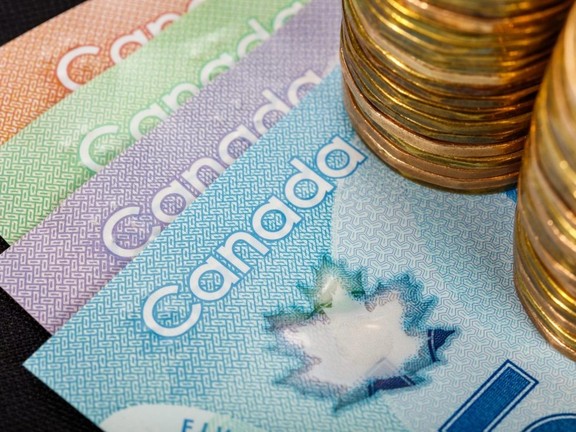 Canadian Money Bills Coins Getty Nov14 E1668442600608 ?quality=90&strip=all&w=576&h=432&sig=GmeoVaEcV3Sv6 KUHeOzbg