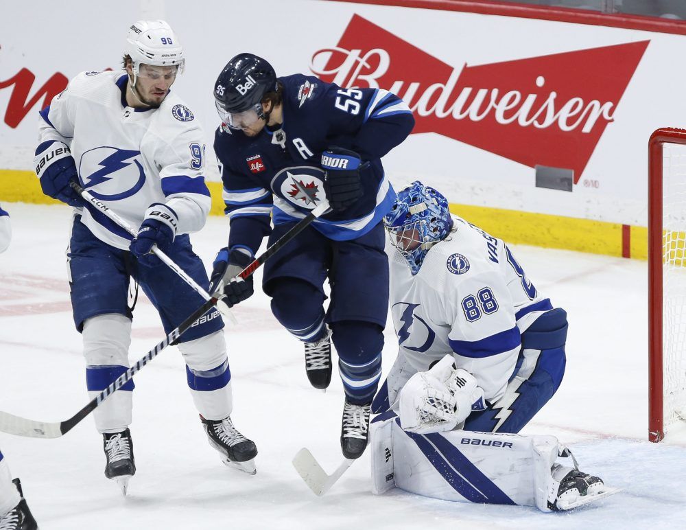 Winnipeg Jets lose to Tampa Bay Lightning 7-4