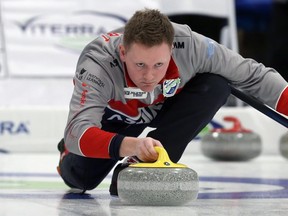 Braden Calvert upset his longtime rival Matt Dunstone in a key playoff game at the Manitoba men's curling championship Saturday.