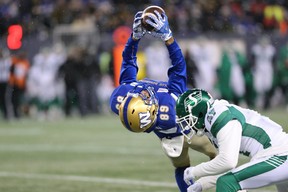 Kenny Lawler, qui était le meilleur receveur des Bombers en 2021, a joué avec les Elks d'Edmonton la saison dernière, mais pourrait être de nouveau sur le marché des agents libres.
