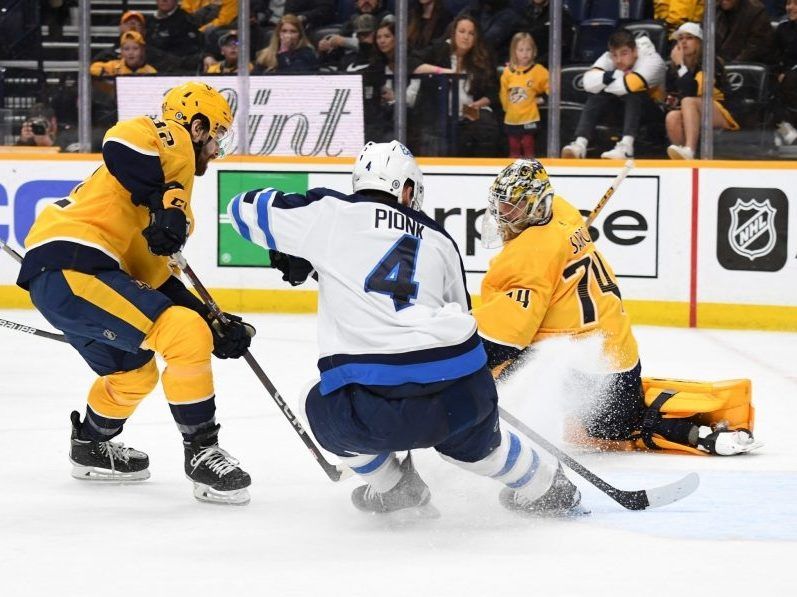 JETS SETTING Can Nashville catch Winnipeg for an NHL playoff spot?