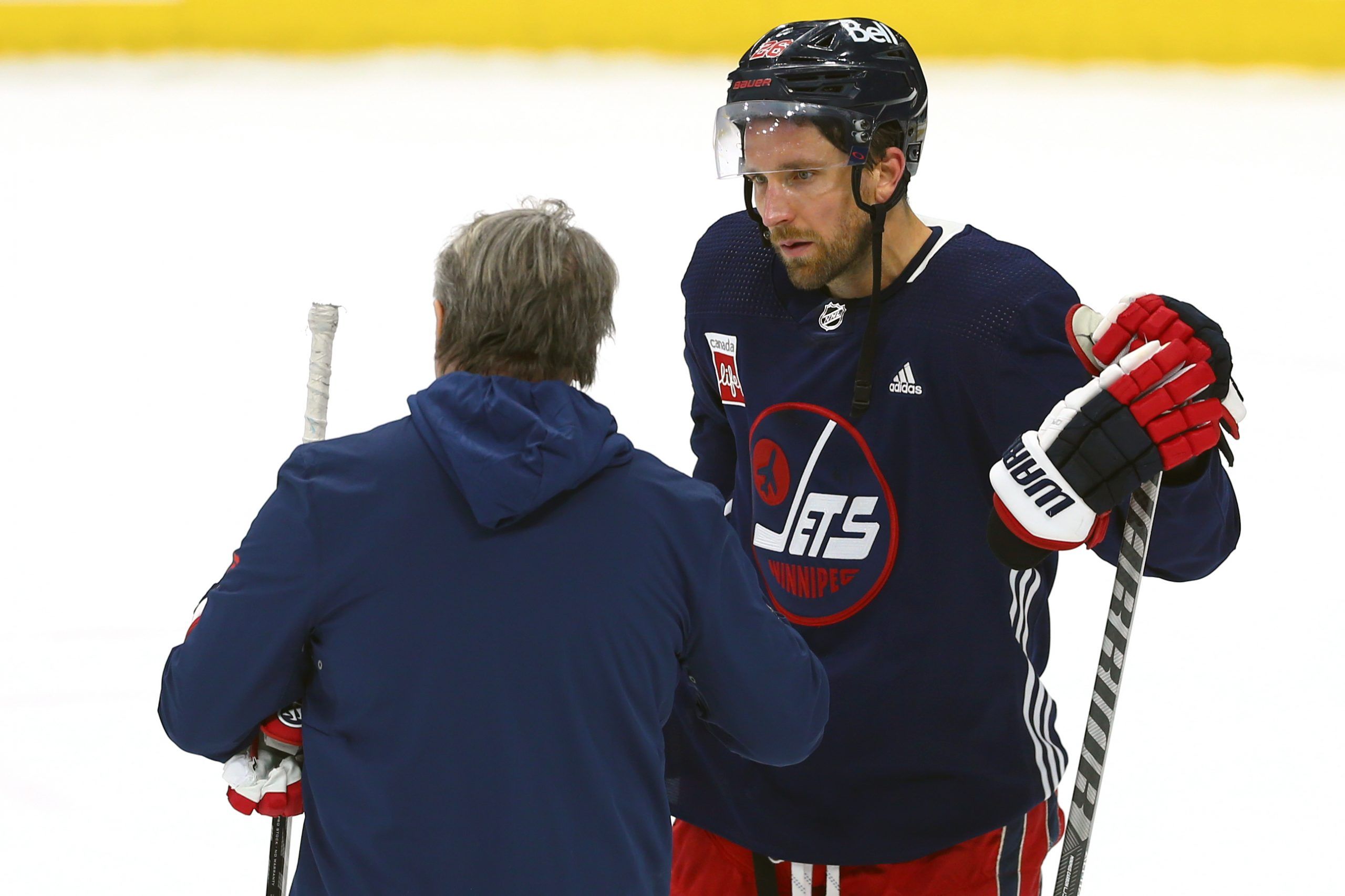 Hundreds buy Jets merchandise after team makes playoffs – Winnipeg