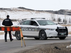 A police car blocks the entrance to the Brady Road Resource Management Facility, where the body of 33-year-old Linda Mary Beardy of Lake St. Martin First Nation was discovered, in Winnipeg, Manitoba, Canada April 4, 2023.  REUTERS/Shannon VanRaes