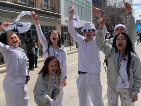 Jets fans gather for return of Winnipeg White Out party 