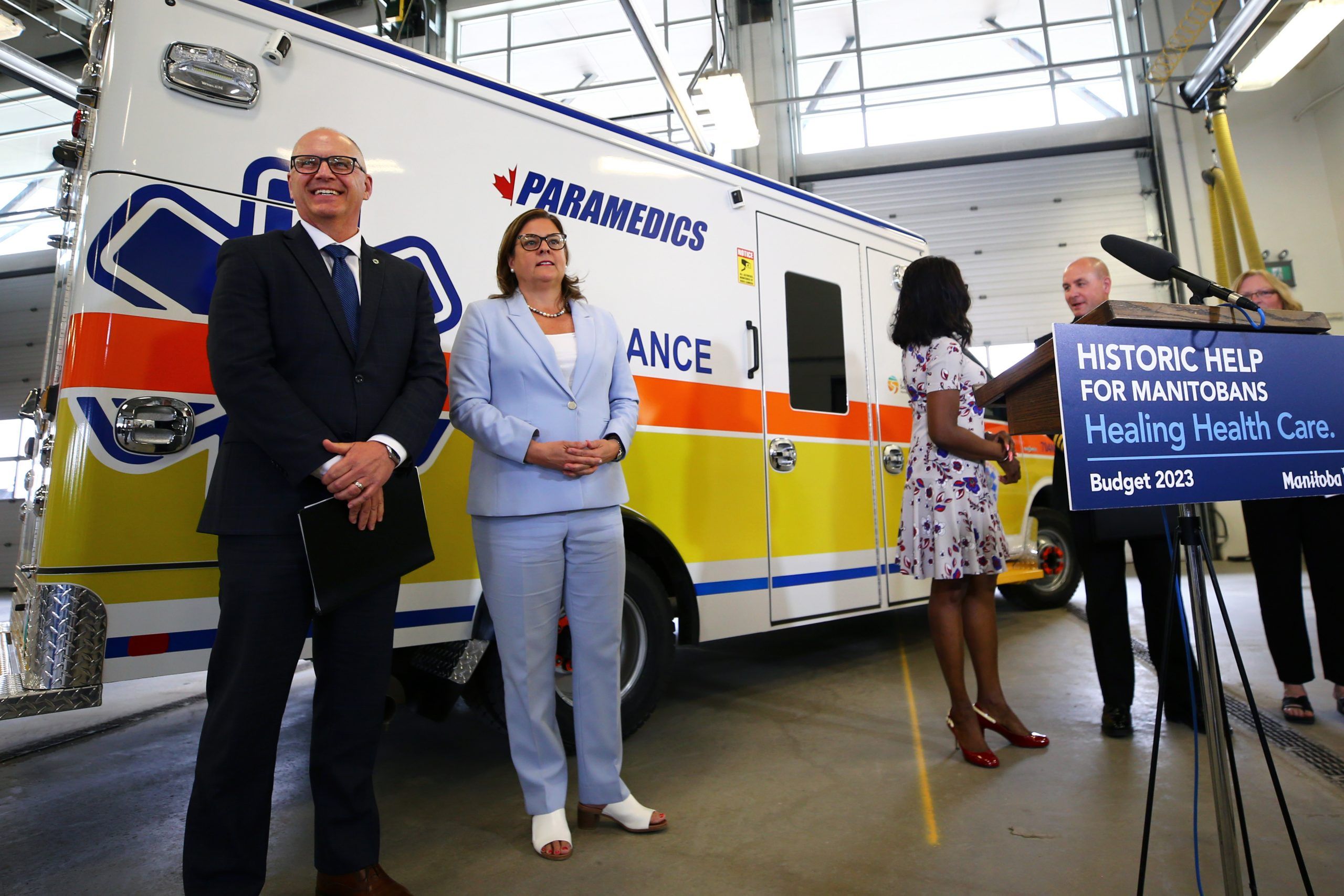 City, province reach deal to provide ambulance services in Winnipeg Winnipeg Sun