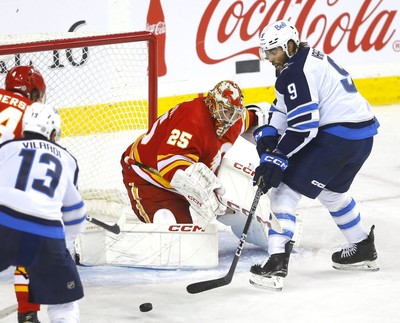 Scheifele, Hellebuyck each signs 7-year, $59.5 million contract with Jets