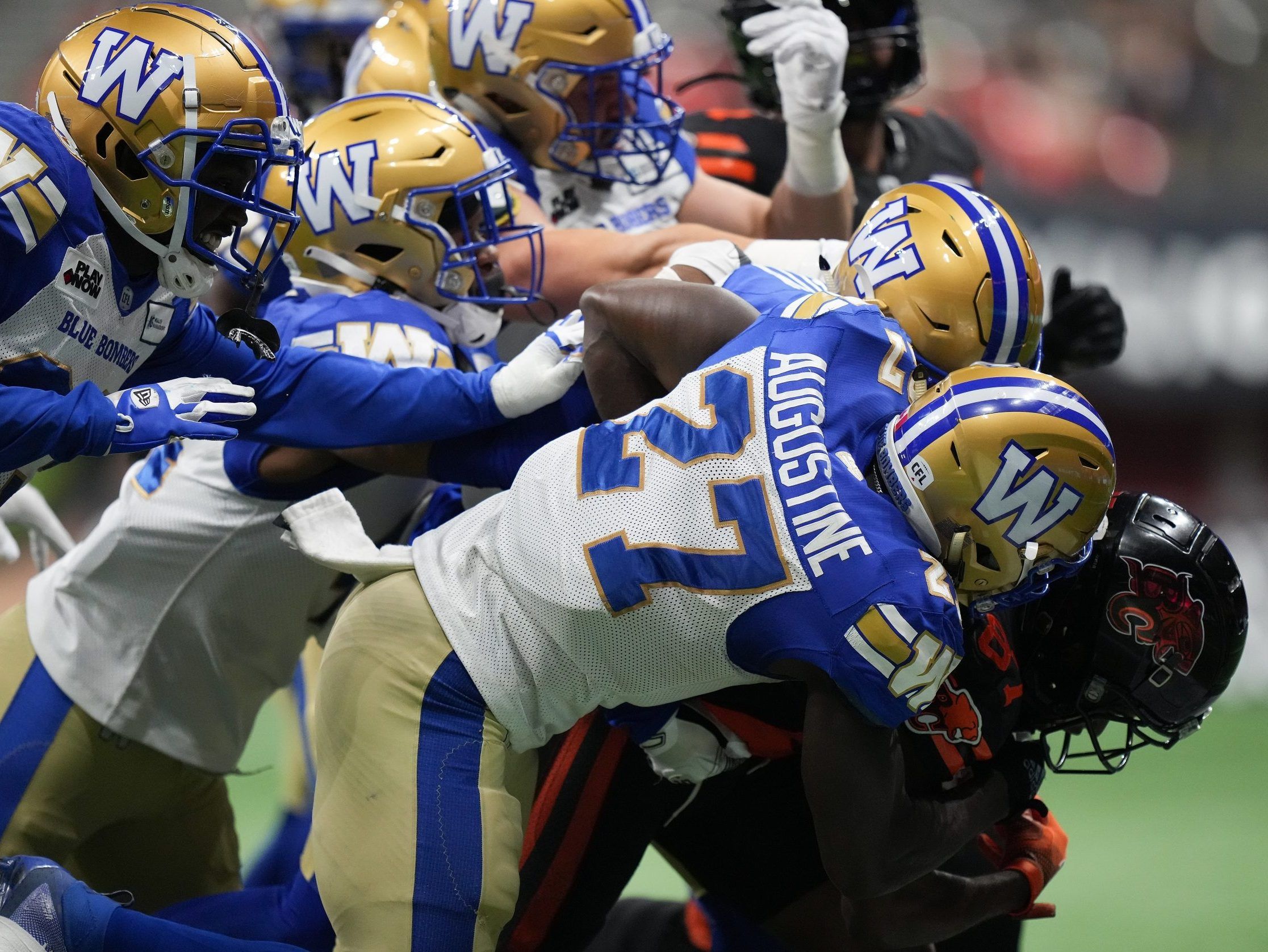 TALE OF THE TAPE: Blue Bombers And B.C. Lions Set For Heavyweight Bout ...