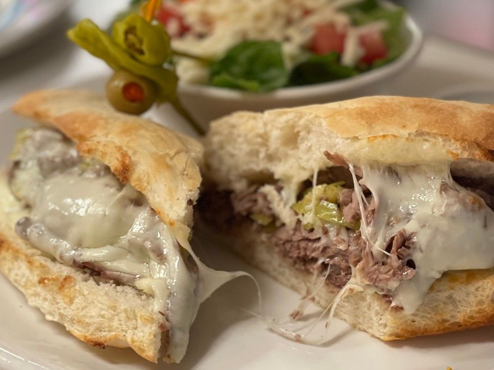 HAL'S KITCHEN We love our sandwiches! Winnipeg Sun