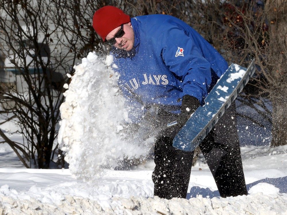 Parts of Manitoba may see more snow to start off spring break