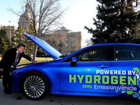 Hydrogen-powered fleet car