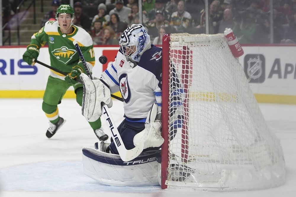 Jets eye second place, homeice advantage in first round of playoffs