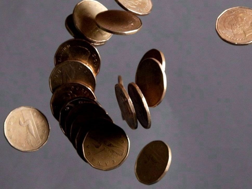 Bank of Canada holds interest rate at 2.75%, hints at possible cuts later this year