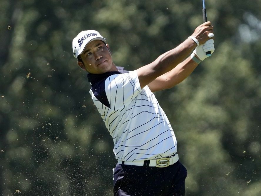 Hideki Matsuyama, de Japón, golpea desde la séptima calle durante la tercera ronda del torneo de golf St. Jude Championship el sábado 17 de agosto de 2024 en Memphis, Tennessee.