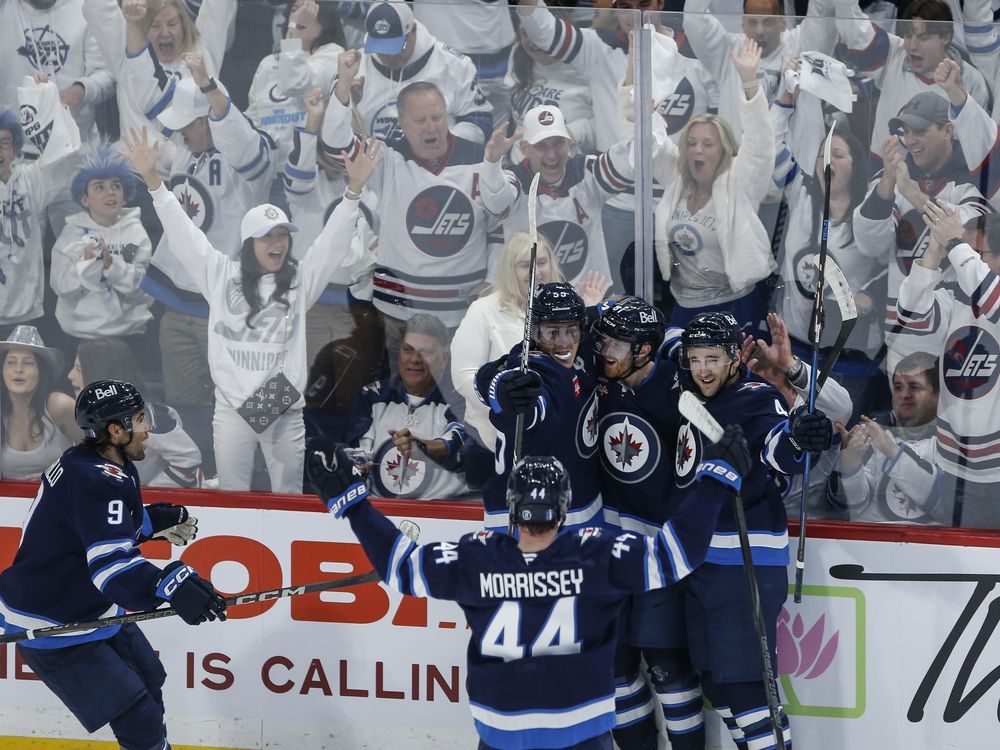 'We weren't very good': Jets lose the battle of the dots against the Blues